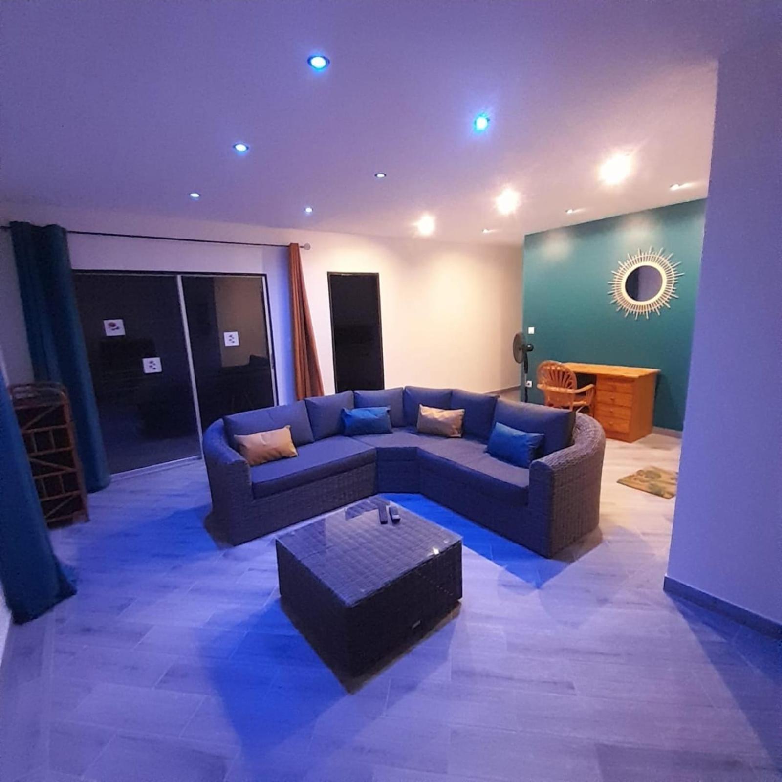 972M Beautiful Air-Conditioned Villa With Garden 勒卡尔贝 外观 照片